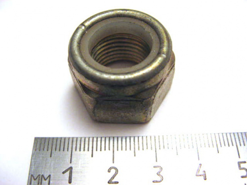 Гайка М16х1,5 с нейлоновым кольцом хвост.(шт) (20)