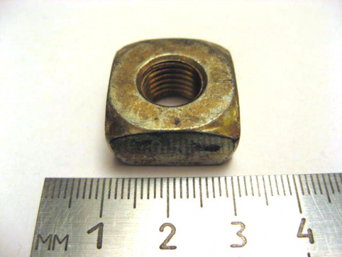 Гайка М10х1,25 (квадратная) креп. бампера (50)