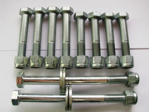 Комплект болтов реактивных тяг (завод) 2101