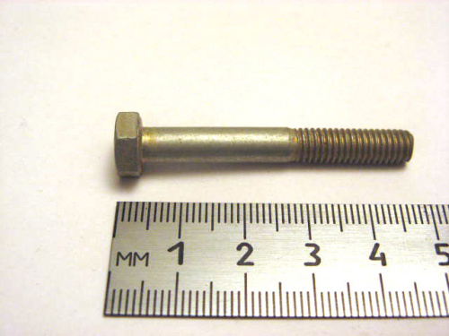 Болт М6х45 кожуха ремня (50)