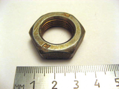 Гайка М18х1,5 рулевого наконечника (правая) (50) Гайка М18х1,5 рулевого наконечника (правая) (50)